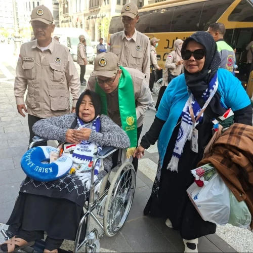 Kloter Perdana Jemaah Haji Indonesia Tiba di Madinah, Musim Haji 2026 Resmi Dimulai