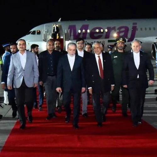 Diplomasi Memanas, Iran Tancap Gas dari Islamabad, Siap Tantang Tekanan AS di Meja Perundingan