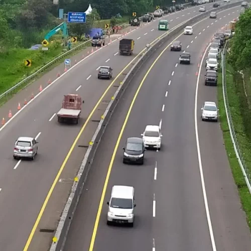 Cara Aman Berkendara dan Cegah Tabrakan Beruntun di Tol dengan Rumus 3 Detik, Begini Menghitungnya