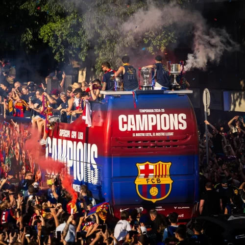 Barcelona Gelar Parade Akbar Juara La Liga dan Piala Super, Catalunya Berpesta!