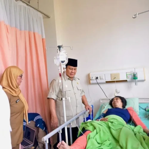 Prabowo Perintahkan Investigasi Menyeluruh Tabrakan Kereta di Bekasi Timur, Soroti Perlintasan Tak Dijaga