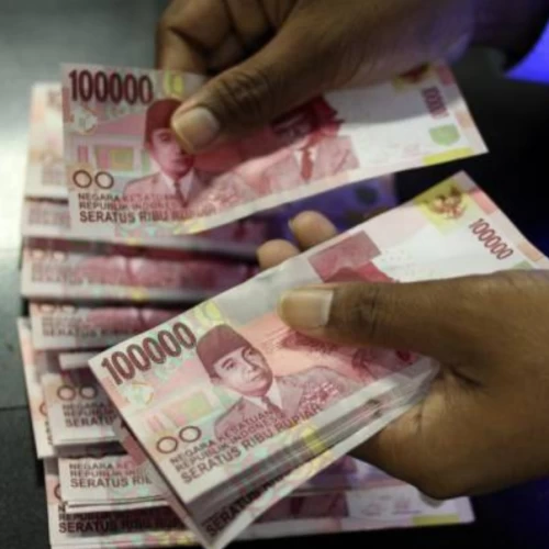 Rupiah Melemah, Sentuh Rp17.357 per Dolar AS pada Jumat 8 Mei 2026