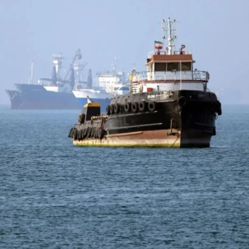 AS Tuduh China Danai Iran, Desak Beijing Turun Tangan Buka Selat Hormuz