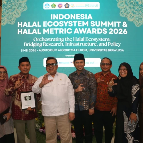 UIN Siber Cirebon Sabet Platinum UB Halal Metric Awards 2026, Unggul di 4 Indikator