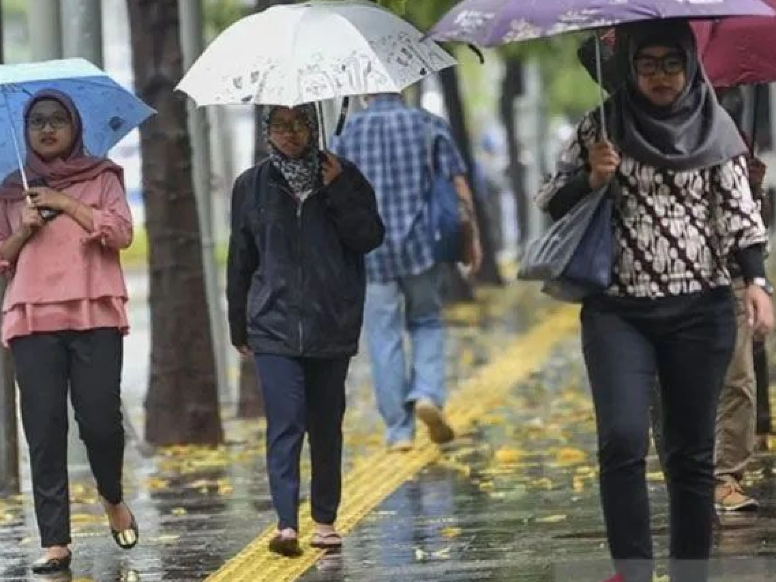 Hujan Diperkirakan Guyur Seluruh Wilayah DKI Jakarta