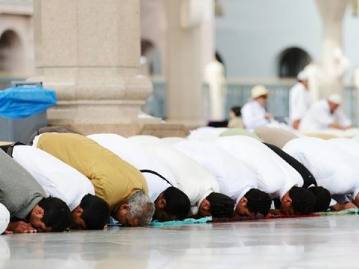 Sembilan Perkara yang Disunnahkan di Hari Jumat