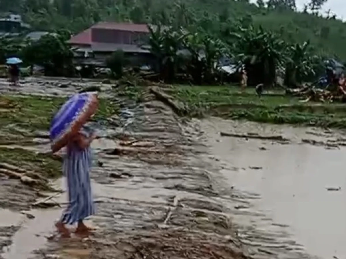 Banjir Rendam Sejumlah Desa di Luwu: 10 Rumah Rusak, 5 Warga Terseret Arus