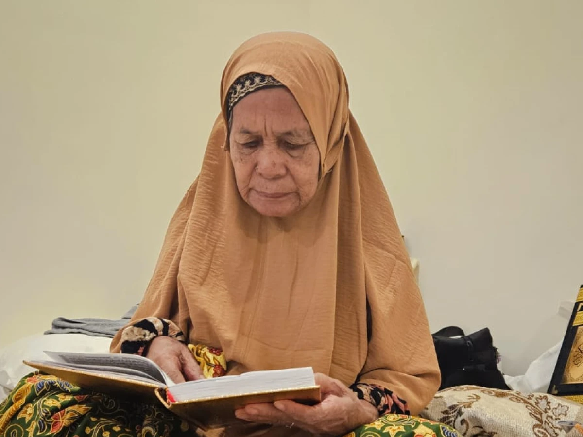 Cerita dari Makkah: Nenek Rennu Mengaji di Tempat Nabi  Terima Wahyu Pertama