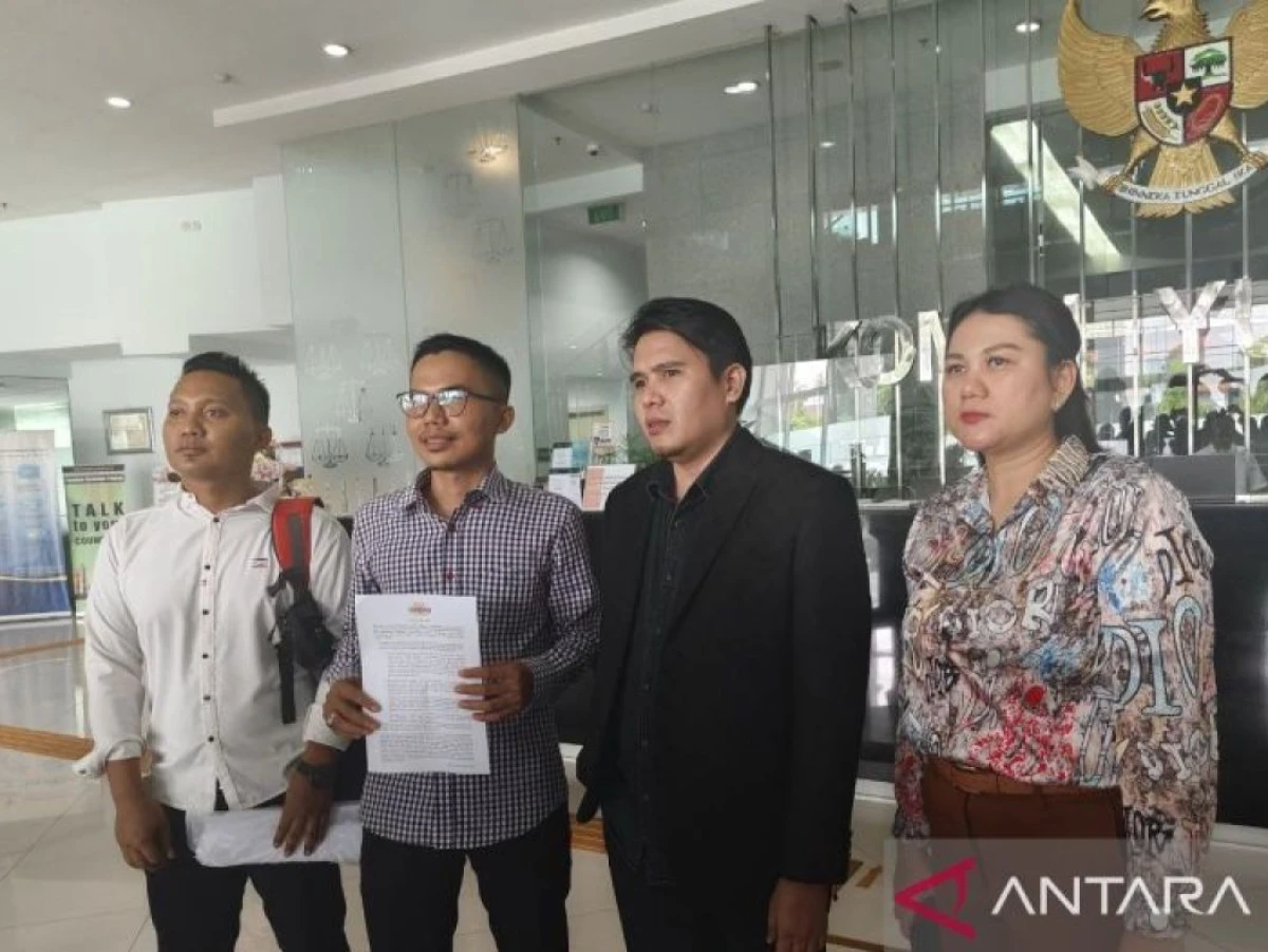 Hakim MA Dilaporkan ke KY Buntut Ubah Syarat Usia Calon Kepala Daerah