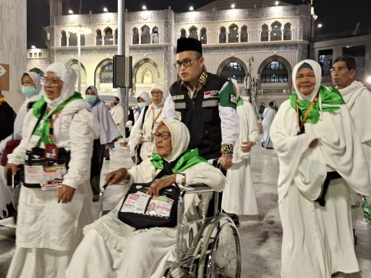 Masjidil Haram Padat, Jemaah Diimbau Salat di Hotel dan Masjid Sekitar Hotel