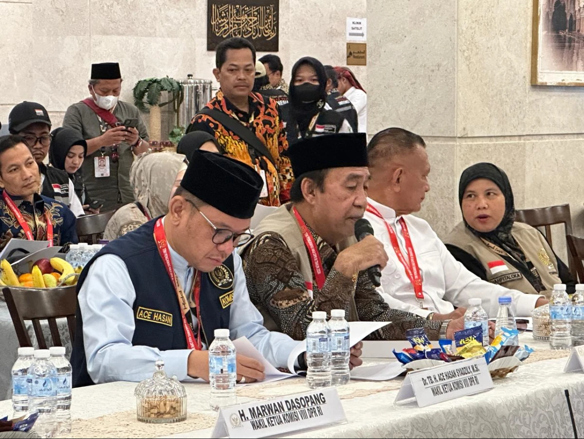 Ketika Anggota DPR Berurusan dengan Petugas Keamanan Arab Saudi