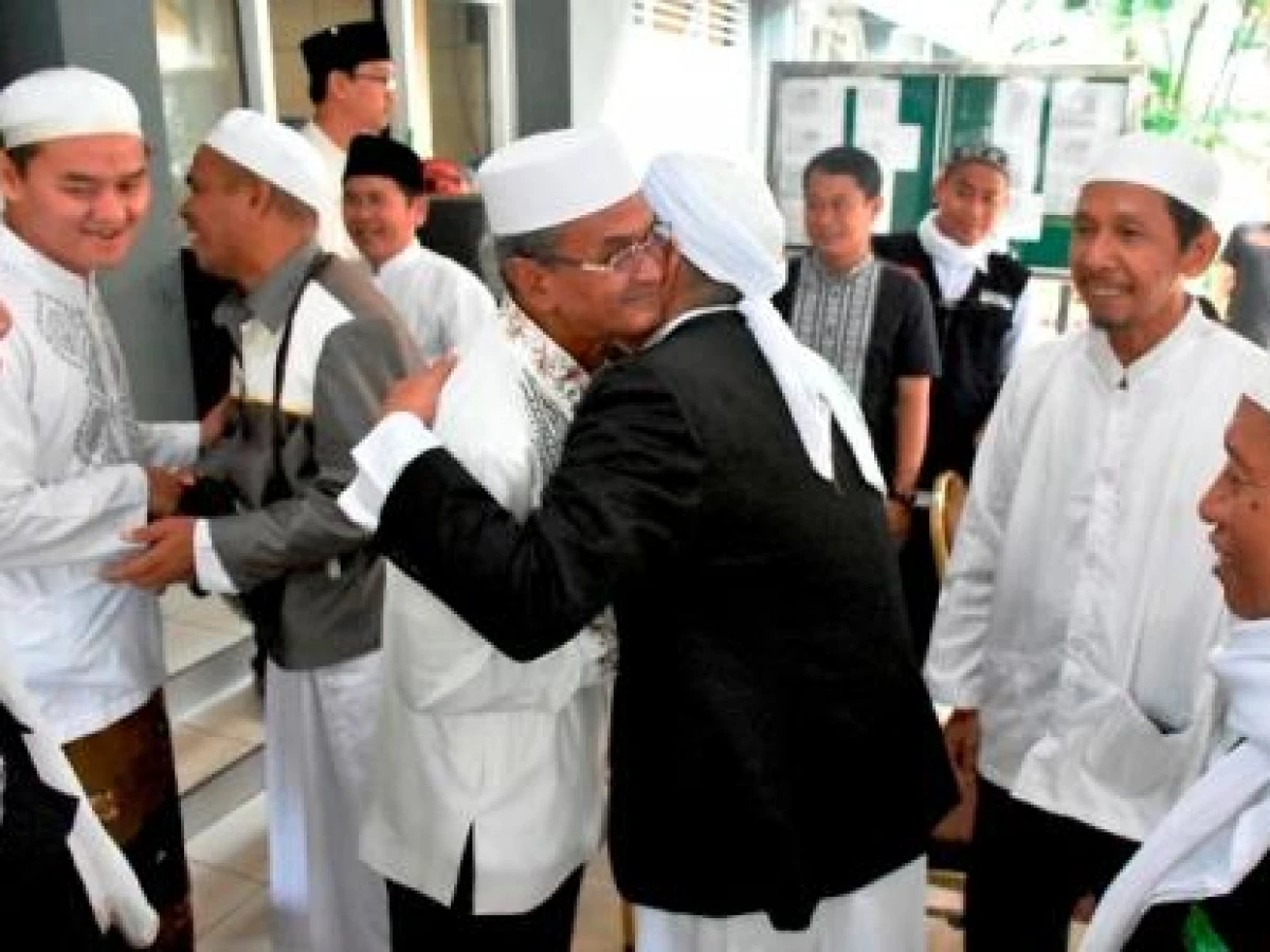 Doa Menyambut Tetangga yang Baru Tiba dari Tanah Suci