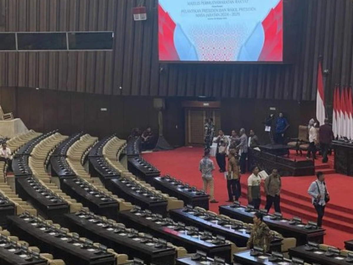 Gibran Hadiri Gladi Bersih Pelantikan Presiden dan Wapres di Gedung MPR