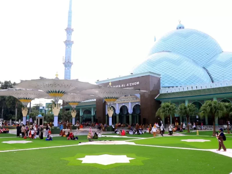 5 Fakta Masjid Raya Al-A’zhom, Ikon Kebanggaan Kota Tangerang yang Memukau Wisatawan