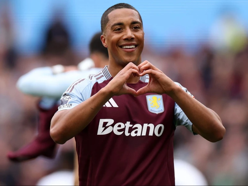 Aston Villa Tekuk Basel 2-1, Youri Tielemans Tampil Memukau!