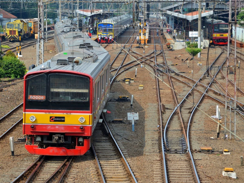 Ada Perbaikan Wesel, Perjalanan KRL Rute Bogor-Cilebut Terganggu