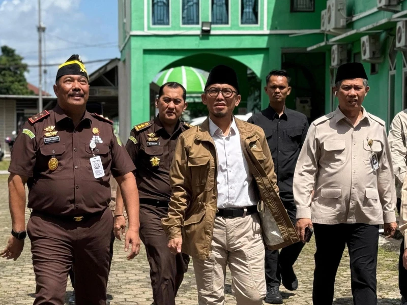 Wamenhaj Dahnil Tinjau Asrama Haji Jambi, Pastikan Aset Perhajian Clean and Clear