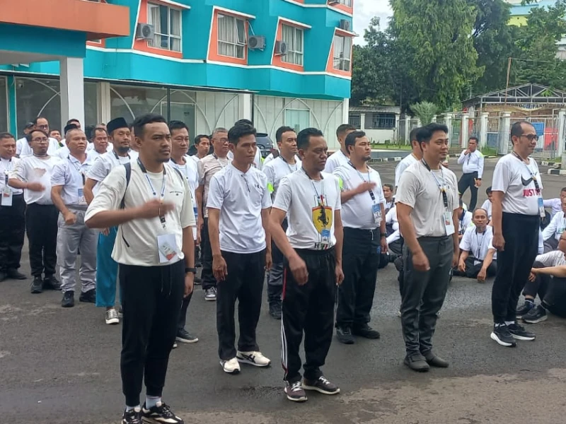 Latihan Baris-berbaris Jadi Bekal Fisik dan Kekompakan Ribuan Petugas Haji