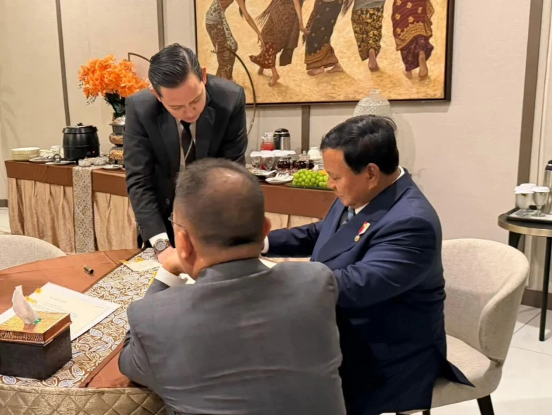 Prabowo dan Dasco Bertemu Jelang Lawatan Luar Negeri ke Inggris dan Swiss