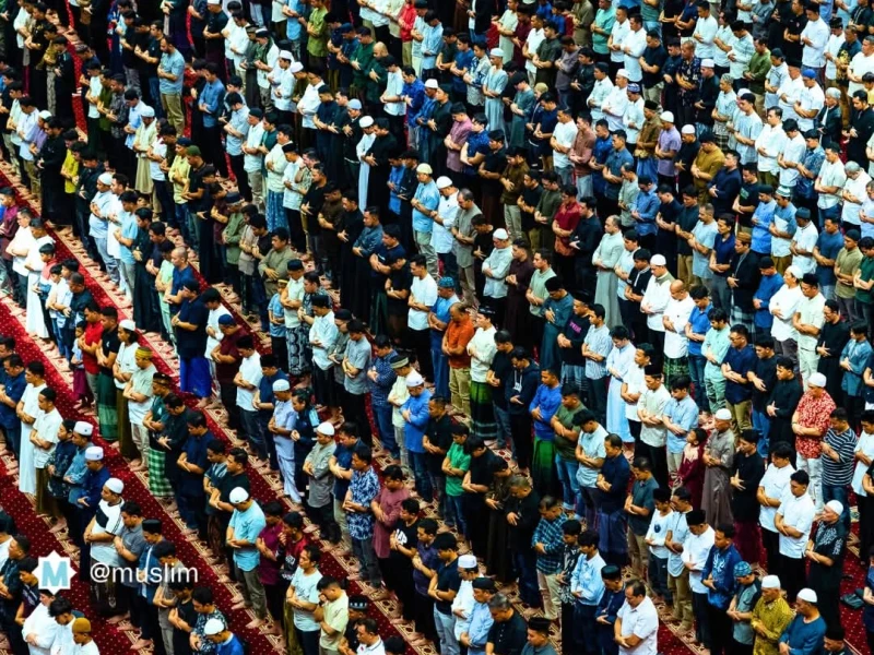 Tarawih Malam Ke-3 Ramadan di Masjid Istiqlal, Mendikdasmen Abdul Mu’ti Isi Tausiah