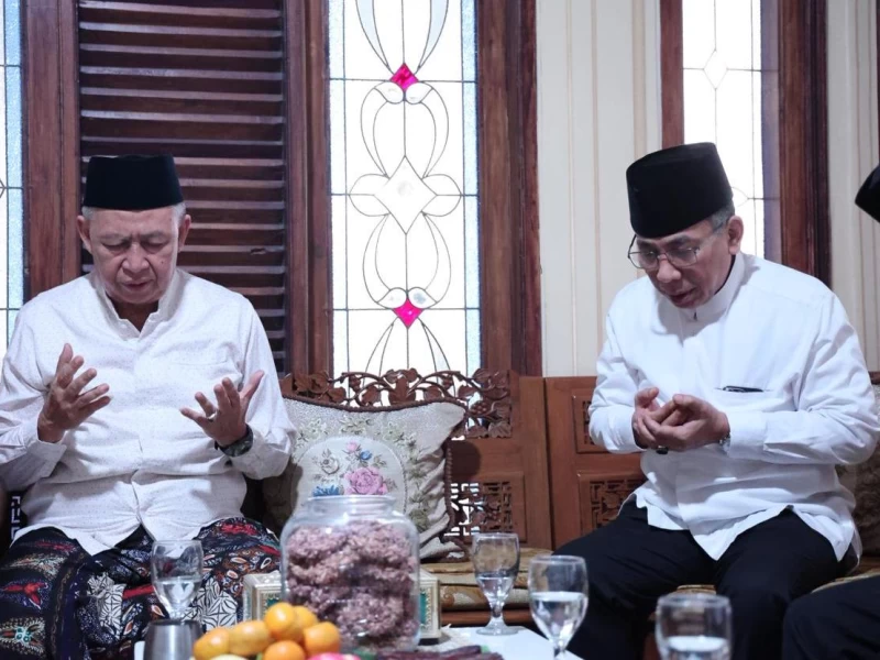 Gus Yahya Sowan Ke Garut dan Tasikmalaya, Tegaskan Libatkan Kiai Sepuh di Muktamar Ke-35 NU