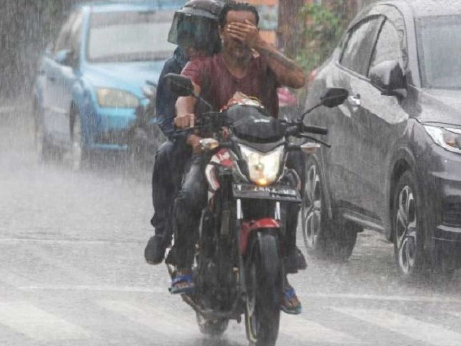 Hari Ini Sejumlah Kota Besar Berpotensi Hujan Lebat