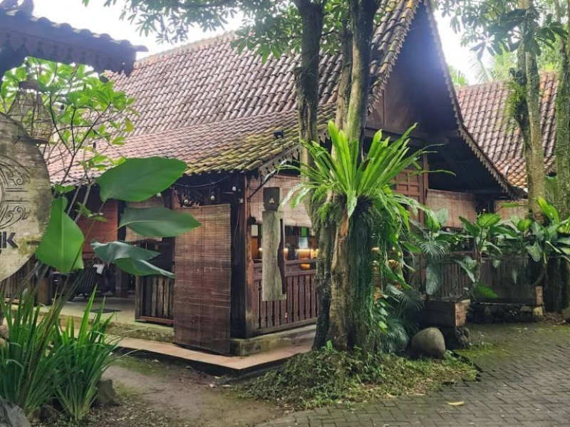 Menyesap Kopi Bernuansa Klasik di Pinggiran Kota Semarang