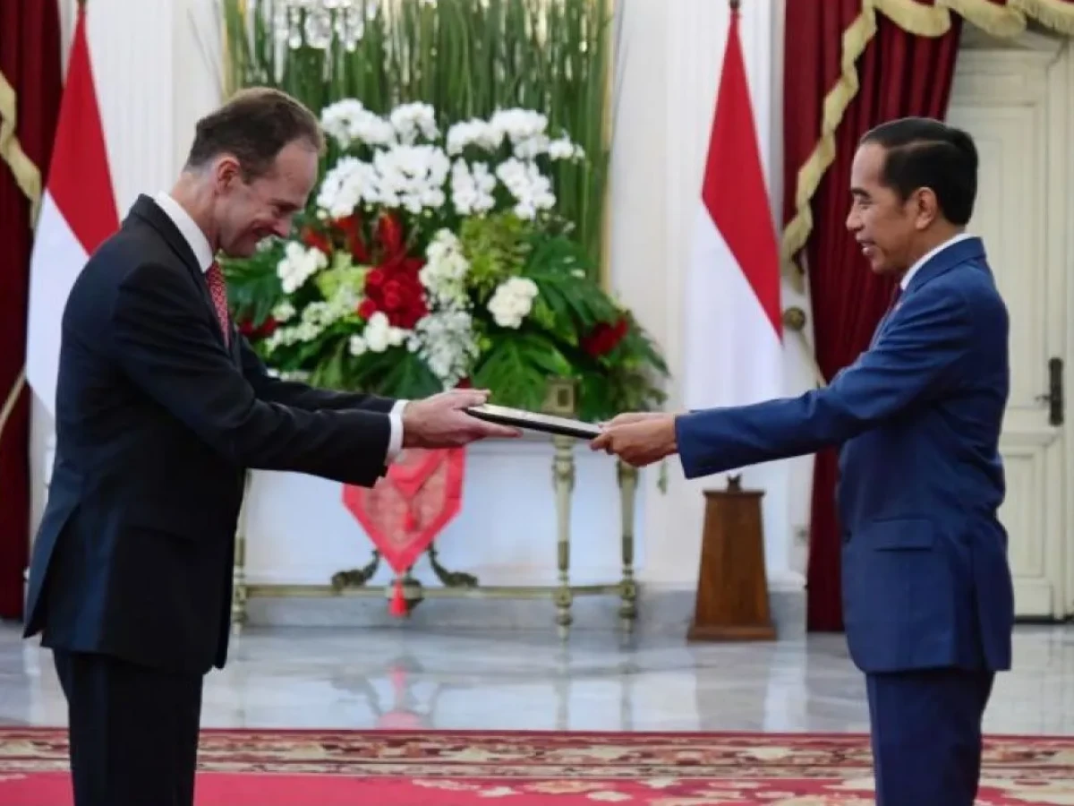 Serahkan Surat Kepercayaan, Potensi Kerja Sama Indonesia-Inggris Semakin Terbuka