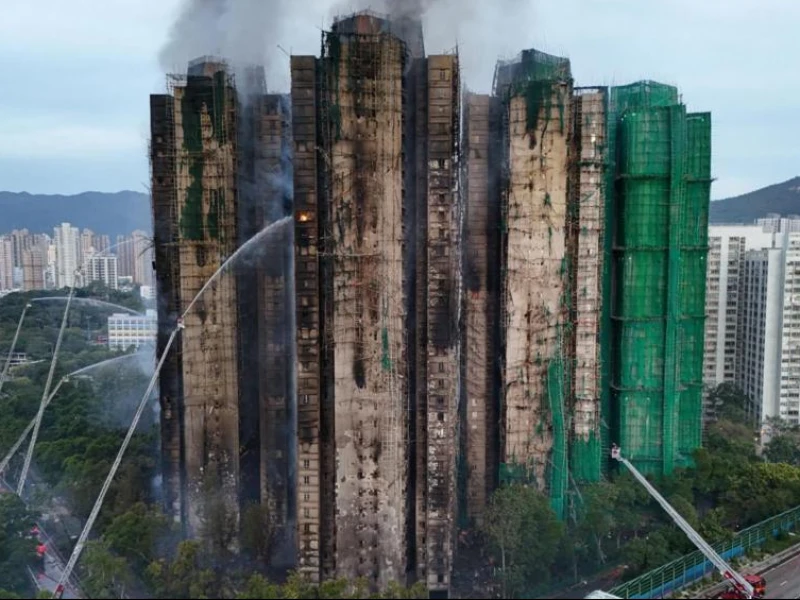 Kronologi dan Fakta-fakta Kebakaran Hebat yang Melalap Rumah Susun di Tai Po Hong Kong