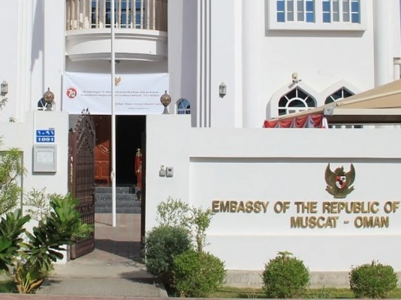 WNI di Oman Diminta Waspada Dampak Serangan Udara Iran-Israel, KBRI: Harus Ikuti Arahan Otoritas
