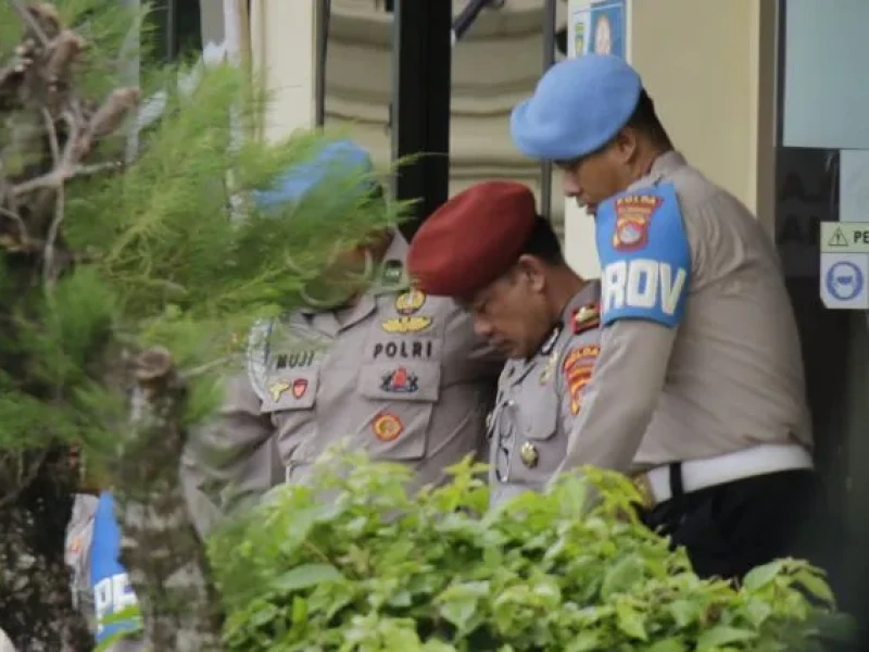 Ironi Penegak Hukum: Edarkan Sabu, Kasat Resnarkoba Polres Bima Kota Jadi Tersangka dan Dipecat