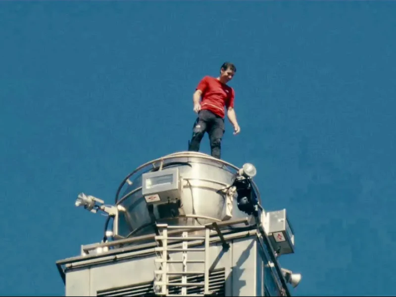 Usai Taklukkan Taipei 101, Alex Honnold Pulang Kampung Cari Tantangan Baru lewat Serial TV