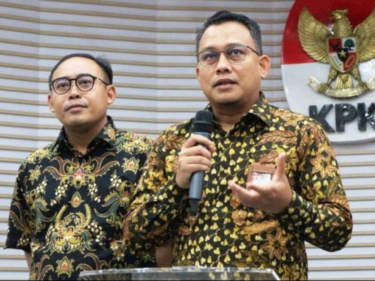 KPK Temukan 12 Pucuk Senjata Api di Rumah Dinas Mentan