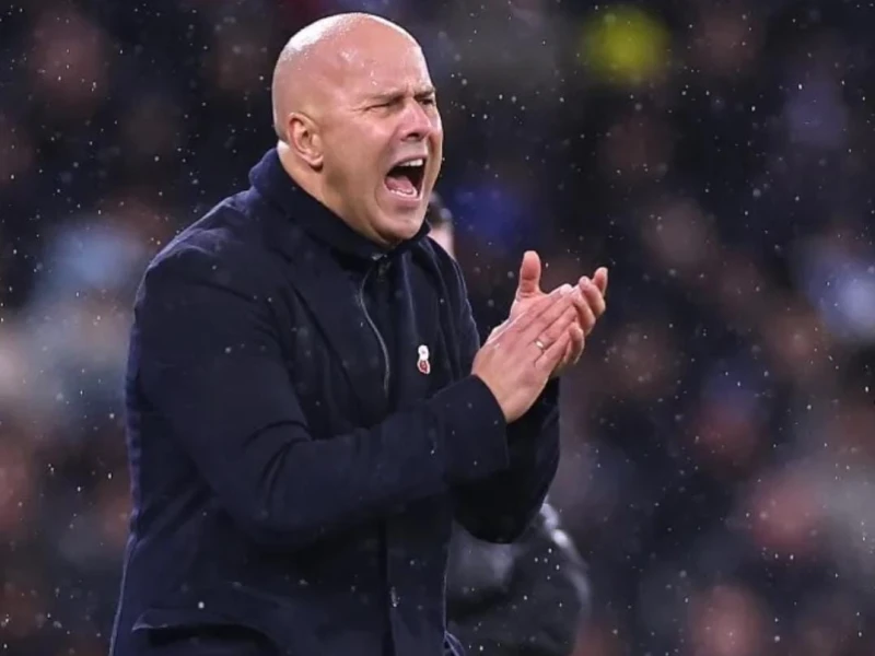 Misi Tutup Tahun 2025, Arne Slot Siap Antar Liverpool Hantam Wolves di Boxing Day