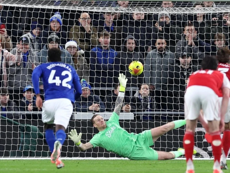 Arsenal Kembali Rebut Puncak Klasemen Liga Inggris Berkat Gol Gyokeres ke Gawang Everton