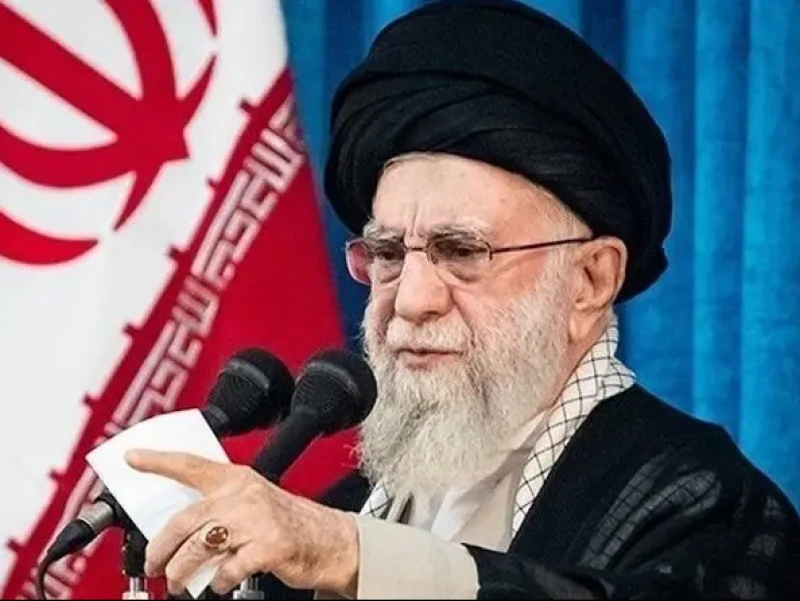 Khamenei Ultimatum Keras AS: Serang Iran, Perang Regional Meletus