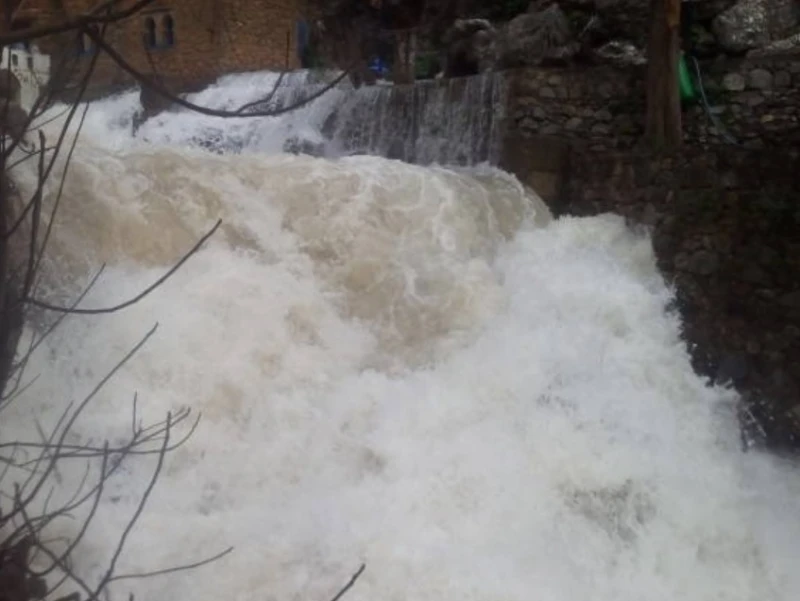 Waspada Banjir, Genangan, hingga Tanah Longsor, BMKG Peringatkan Potensi Cuaca Ekstrem Sepekan ke Depan
