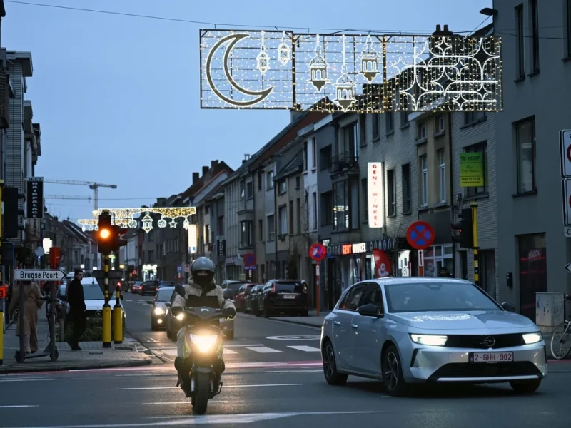 Perdana! Kota Ghent di Belgia Terangi Jalanan untuk Meriahkan Ramadan