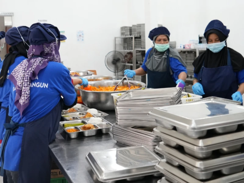 MBG Disorot Selama Ramadan! BGN Kumpulkan Bos SPPG, Minta Perbaiki Menu dan Kemasan