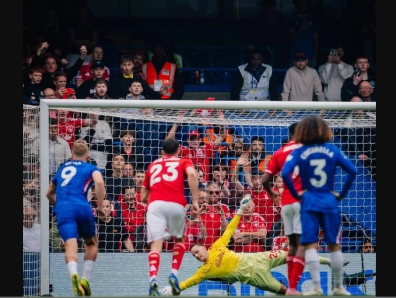 Chelsea Dipermalukan Nottingham Forest 1-3, Derita Kekalahan The Blues Kian Panjang