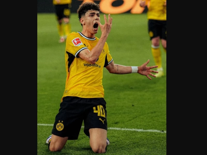 Duel Dramatis Penuh Gol di Liga Jerman, Dortmund Tundukkan Frankfurt 3-2