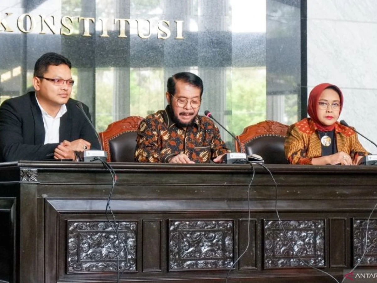 MK Bentuk Majelis Kehormatan, Ada Prof Jimly hingga Prof Bintang