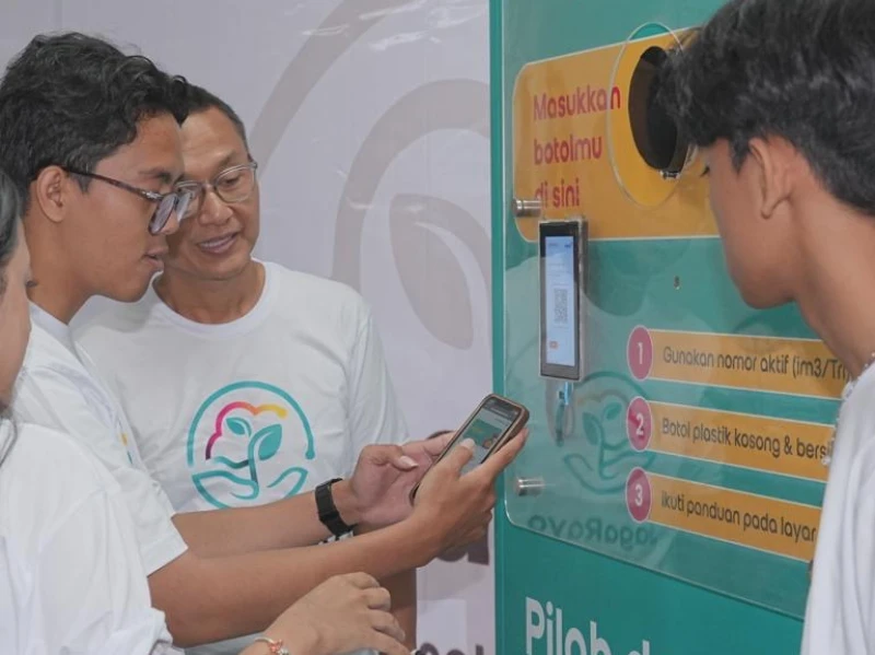 Indosat Gandeng Polines Kampanyekan Pilah Sampah Plastik