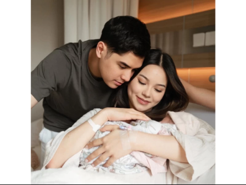 Al Ghazali dan Alyssa Daguise Umumkan Kelahiran Anak Pertama, Bernama Soleil Zephora Ghazali