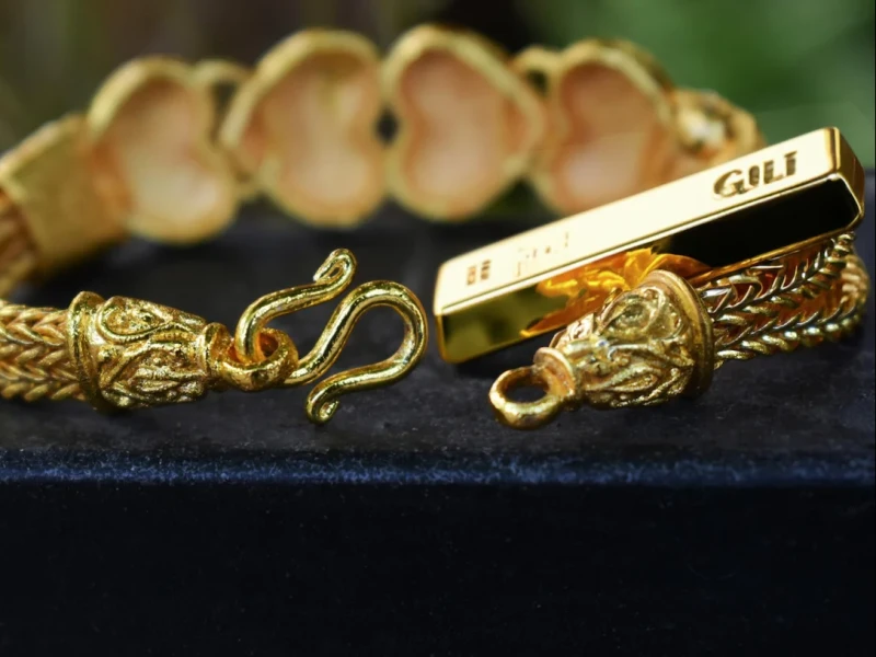 Update Harga Emas Hari Ini: Batangan Terus Melesat, Perhiasan Diam di Tempat