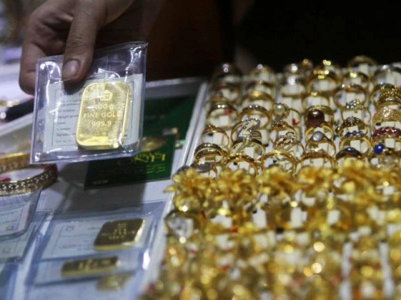 Rekor! Harga Emas Hari Ini Tembus Rp2,82 Juta per Gram