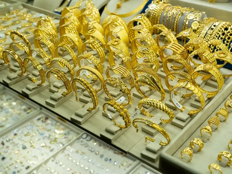 Harga Emas Minggu 29 Maret 2026: Perhiasan Masih Kokoh, Antam Tembus Rp2,93 Juta per Gram