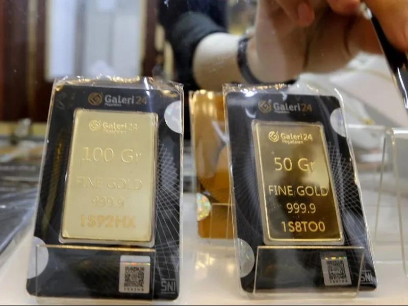 Harga Emas Hari Ini Kembali Anjlok, Cek Daftar Selengkapnya!