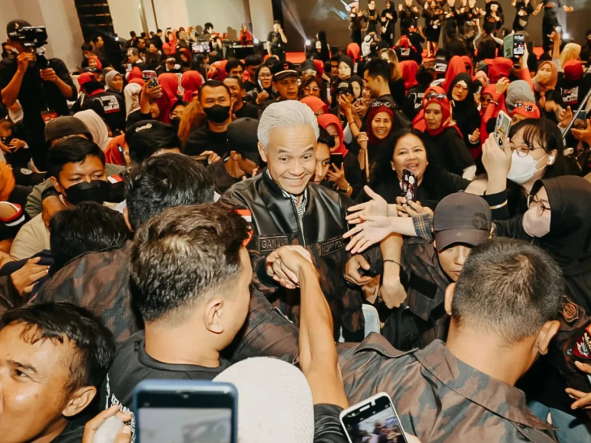 Elektabilitas Capai 37 Persen, Ganjar Ungguli Prabowo dan Anies di Survei Terbaru Indikator
