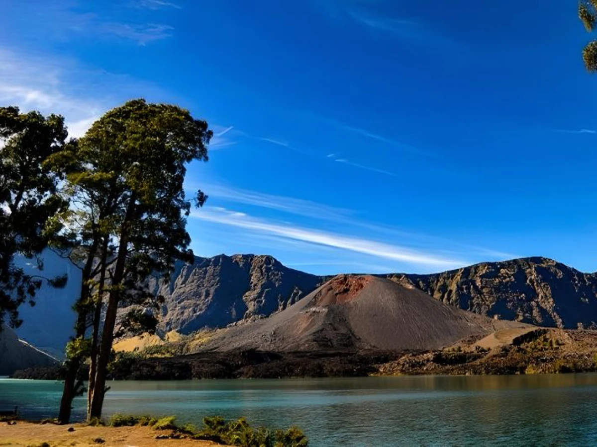Sambut Hari Gunung Internasional, Ini 5 Gunung di Indonesia yang Recomended untuk Muncak